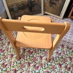 幼児用椅子の画像