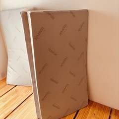 テンピュール　折り畳みマットレス セミダブル の画像