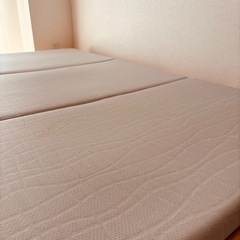 テンピュール　折り畳みマットレス セミダブル の画像