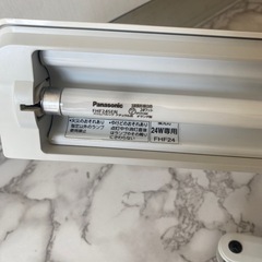 パナソニック　デスクライトの画像