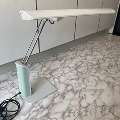 パナソニック　デスクライト