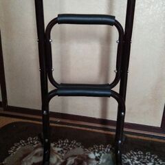 椅子からの立ち上がりに
