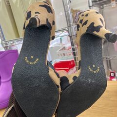 ★ジモティー割あり★ヒョウ柄ﾊﾟﾝﾌﾟｽ/クリ-ニング済み/HG-5153の画像