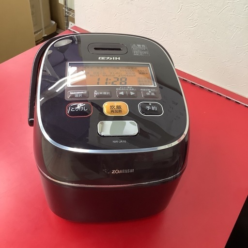 ZOJIRUSHI 象印　炊飯器　炊飯ジャー　5.5合炊き　NW-JA10 2017年製