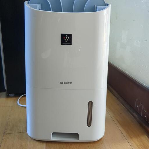 シャープ　衣類乾燥除湿機 CV-G71-W\nプラズマクラスター