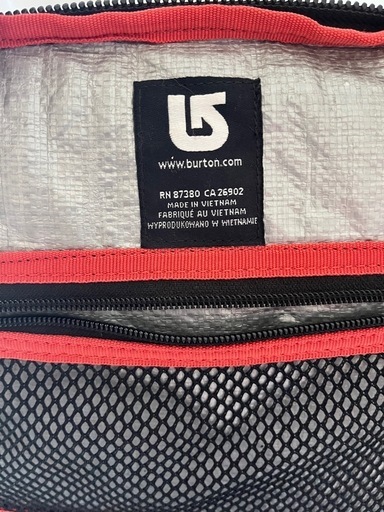 海外　輸入品　希少カラー　ユニセックス　BURTON バートン バックパック Booter Pack ブーター パック　ラスタカラー　