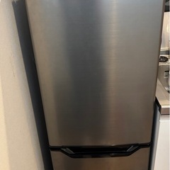 現在取引予定です。【取りに来てくれる方のみ無料】一人暮らし冷蔵庫の画像