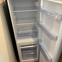 現在取引予定です。【取りに来てくれる方のみ無料】一人暮らし冷蔵庫の画像