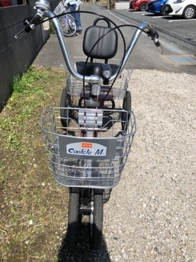 クークル　三輪自転車、四輪自転　未使用に近いです。