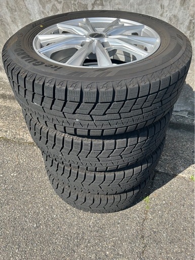 ice GUARD ig60 XLスタッドレスタイヤ