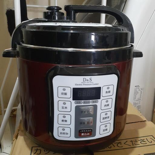 【定価14000円、1度使用】マイコン電気圧力鍋