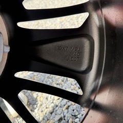 トヨタ19インチアルミホイールタイヤ付きの画像