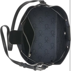 新品CK カルバンクラインショルダーバックの画像