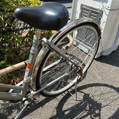 ✨🔔期間限定🔥ジモティー特別価格🔔✨変速付自転車 27インチ ライト 鍵付きの画像