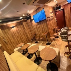 【 急募！！】BARアルバイト募集(しっかり稼げます)の画像
