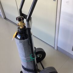 高圧酸素ボンベ（１０L) カート付き