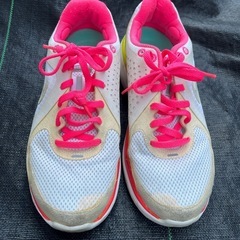 ✨美品NIKEランニングシューズの画像