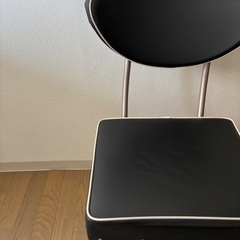 【まもなく掲載終了】椅子の画像