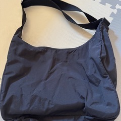 gu ショルダーバッグ