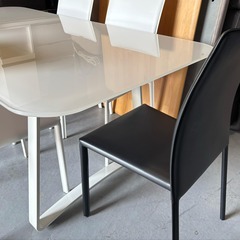 国産 あずま製 おしゃれ ダイニング7点セット、トップガラス，革調椅子、幅180cm Usedの画像