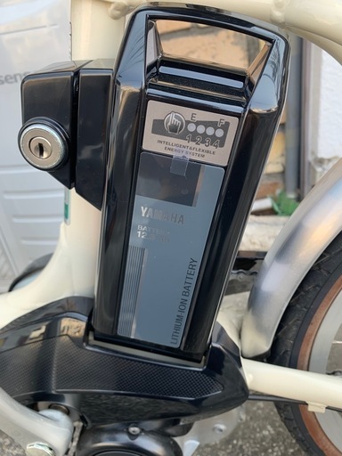 j1美品✨ ヤマハ電動自転車、バッテリーほぼ新品 12.3AH