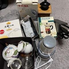 古い調理器具　食器　炊飯器