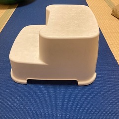 子供用踏み台の画像