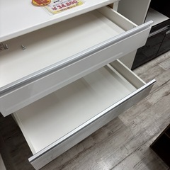 食器棚 ホワイトの画像