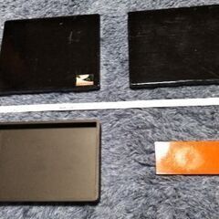 なにかの台　4枚