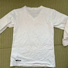 130サイズ　PUMA サッカー　インナー　白の画像