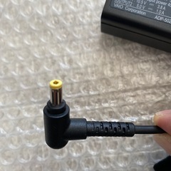 バイオ　　電源アダプターの画像