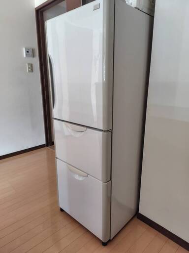 冷蔵庫（使用感あり）