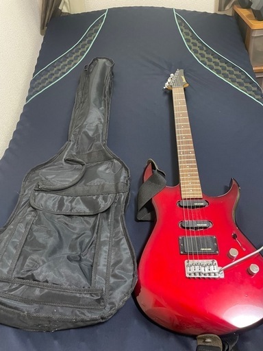 FERNANDES エレキギター ストラップ&ケース付き
