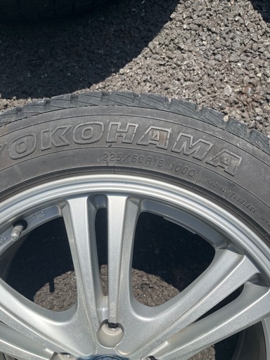 225/60ｒ１８　+５３　　スタッドレスタイヤ