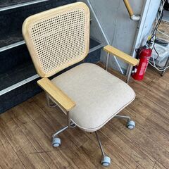 ▼値下げ▼ 【店頭保管】【展示品・未使用品】デスクチェア ラタン調デスクチェア チェア 椅子 参考価格22,990円💳自社配送時🌟代引き可💳※現金、クレジット、スマホ決済対応※の画像