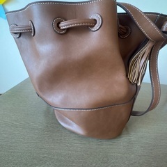 a.v.vのバック