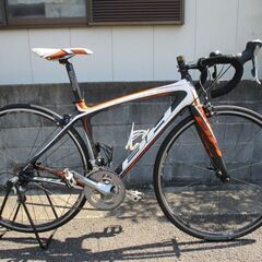 ２０１２モデル？　ＢＨ　プリズマ　サイズ４４０　フルカーボンバイク　１０速の画像