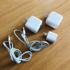iPhone充電器　ライトニングケーブル
