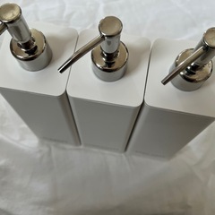 山崎実業(Yamazaki) マグネットツーウェイディスペンサー tower 【3本セット】 マグネット 詰め替えボトル シャンプー コンディショナー ボディソープ ホワイトの画像