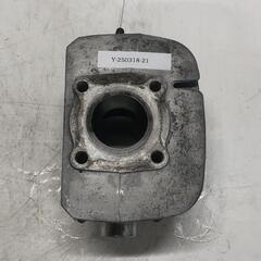 KAWASAKI 250SS KH250 シリンダー（3）　部品...