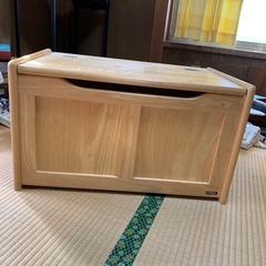 ベンチになる収納庫