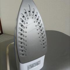 【受け渡し決定】アイロンとアイロンテーブルセットの画像