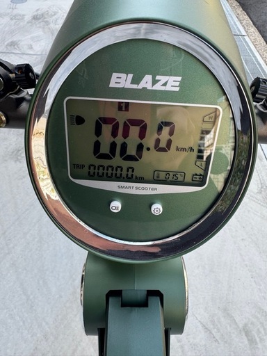 電動スクーター　BLAZE EV  折りたたみ　メッチャ低走行‼️