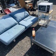 （決まりました）ソファーとガラステーブルセットで
