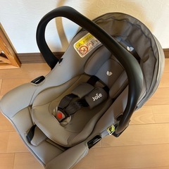 ベビーカーとチャイルドシートセットの画像