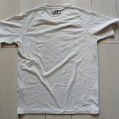 メンズ　アンダーアーマー　Tシャツ　SM　サイズ感はMの画像