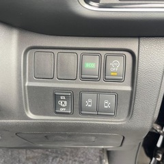 ニッサンセレナの画像