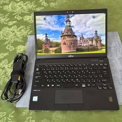 Lifebook U939/A 第8世代i5 バッテリー交換済み