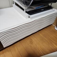 ✨ほんとにお値打ちです✨値段は最終です🌟😊✨誰か使ってあげてください⭐まだまだ十分使えますよ～🌟😊🌟新生活⭐欲しい方、気になる方はどんどんメッセージください⭐まだまだ使えます⭐新生活☺誰か使ってあげてください☺⭐かなりお値下げしてます⭐デザイン性のあるホワイトテレビ台⭐☺の画像