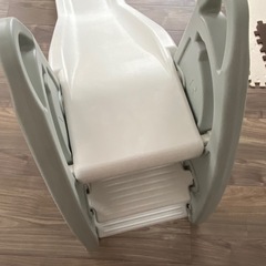 子ども用すべり台の画像
